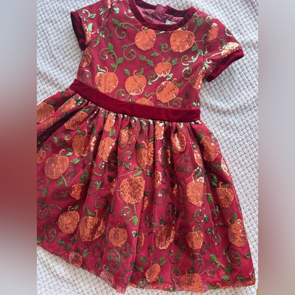 5 & 6, Disney Snow White Princess Dress Embroidered Sequin Red and Gold - Picture 5 of 17